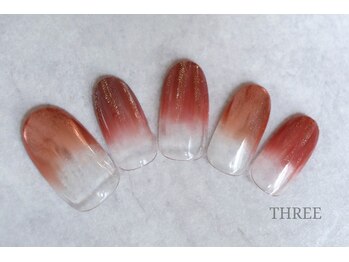 スリー 自由が丘(THREE)/秋色ミラーニュアンス♪