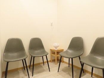 ハリナチュレ 池袋店/待合室