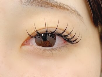アンジェリーク 本店(Angelique)の写真/業界で話題の【フラットラッシュ】がおススメ★自然で美しい仕上がりに!柔らかさ×華やかさでリピート殺到!