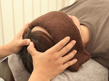 サクリラ(Sakurila)/眼精疲労にドライヘッドスパ