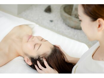 クリニカルエステ イーズ 京橋店/育毛・頭皮のお悩みに