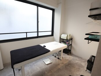 アーネスト 夙川店(EARNEST)の写真/韓国美肌を叶える水光ピーリング×選べるパックで透明感UP！毛穴ケアですっぴんでも自信が持てる肌に♪