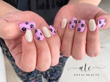 アテ(ate)/フラワーネイル