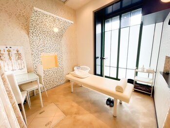 高槻てんじんまち整体院/広くてきれいな個室で対応