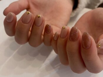 アイネイルズ 天神今泉店(I-nails)/【kanako.m】シンプルハートラメ