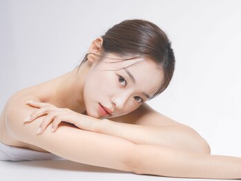 Sスタイルスタジオ 福岡天神の写真/濃縮エクソソーム+浸透型ビタミンC誘導体導入で、くすみ/黒ずみ/毛穴の開き/しわ/たるみ等の改善に効果的◎