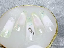 エイチスリー(H3)/様々色でのチーク定額ネイル