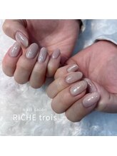 リッシュ トロワ(RICHE trois)/大人っぽベージュマグネット