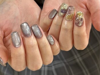 ソーネイル(Soo.nail)の写真/自爪の負担は最小限◎高品質パラジェルを使用!爪の形や癖に似合わせモチUP×理想の縦長美爪へと導きます♪