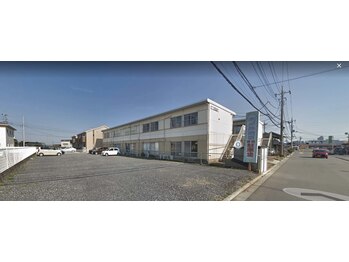 つくば整体院プラス(plus)/建物から約30メートル先駐車場