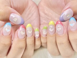 ガーリーフレンチネイル