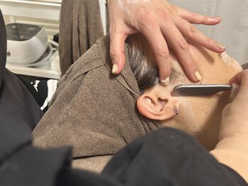 朝と詩/もみあげ周りも！