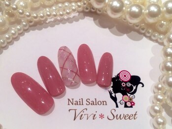 ネイルサロン ヴィヴィスウィート(Nail Salon Vivi Sweet)/シンプルチェックネイル