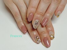 フランセス(Frances)/スタッズ　シェルネイル