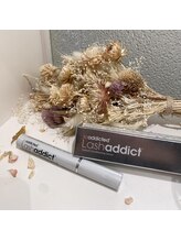 まつ毛を伸ばすならラッシュアディクトに！