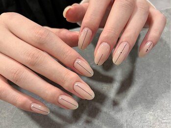 サローネボスコ(salone bosco)の写真/駅チカ×信頼の技術で満足度◎ワンカラー・フレンチなど大人女性に大人気のシンプルで上品な爪先が叶う☆