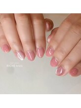 リッシュ トロワ(RICHE trois)/ちゅるんと美しい！美爪ネイル♪