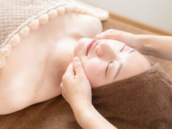 キッカ(kikka)の写真/【オールハンド小顔コルギ￥5700～】小顔になりたい方必見！商標登録済みの技術で理想のフェイスラインを♪