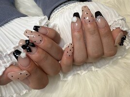 大人ガーリーネイル