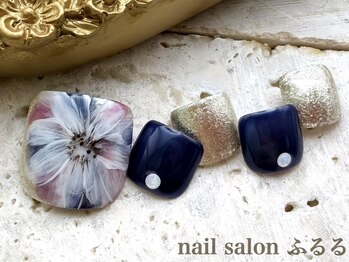 ネイルサロン ふるる 大須店の写真/100種類以上の豊富なデザイン”フットミディアム¥8800”で季節を選ばずいつまでもフットネイルを楽しめる◇