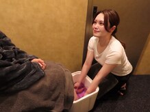 ザ スパ 恵比寿店(THE SPA)の雰囲気（3種の香りから選べるフットバスのご用意♪）