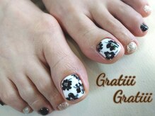 シュシュグラティ(chou chou Gratiii)/マリメッコネイル　