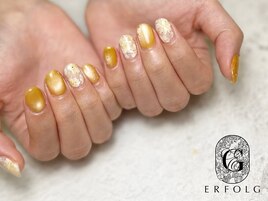 推しカラーで夏のフラワーネイル