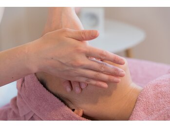 ピオニー(Peony)/小顔の施術