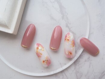 ネイル スパ ココプラス(Nail spa Cocoplus)/金箔と押し花のほんわかネイル
