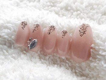 ビジューネイル