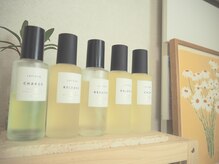 リズム(RIZM)の雰囲気(天然アロマオイルで香りからも癒します)