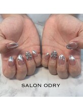 サロン オードリー 名駅店/定額6200円