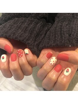 アールエム(Rm)/いちごネイル