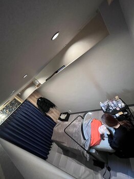 オメメドウ(OMEMEDO)/施術室1