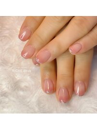上品♪ミラー細フレンチネイル