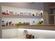 アトリエ ハルミナ(atelier harumina)/清潔感のあるメイクスペース♪