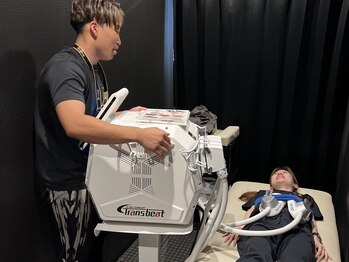 ブレイクスルー(Breakthrough)/電磁パルス　細身マシン