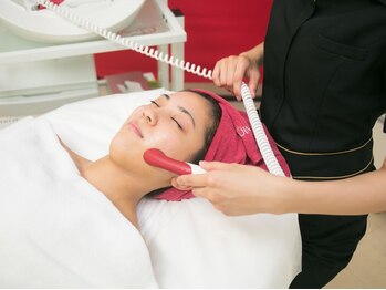 パーフェクトフェイスビューティー 三宮店(PERFECT FACE BEAUTY)/すっきりとしたフェイスラインへ