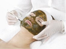 エステプリヴェモロッコ(ESTHE PRIVE MOROCCO)/STEP4 ハーブピーリング