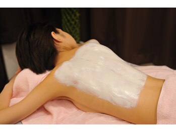 エステティックサロン アタラ/【背中美白トータルケア】