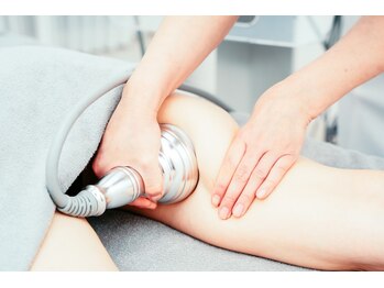 美人バスト 名古屋店の写真/魅せたくなる美脚★【最新マシーン/ラジオ波×熟練のリンパマッサージで理想の美脚を作る￥5500】