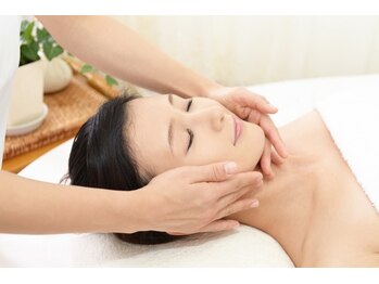 ウェルフル(Well Full)/パーソナルカラー診断　小顔