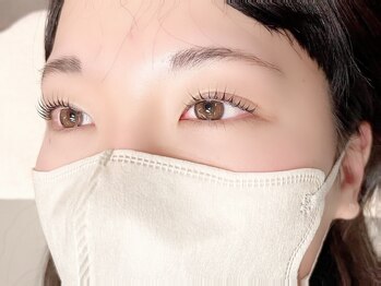 ウィイセサキ 伊勢崎(Oui)/美しいカールで視線を集める