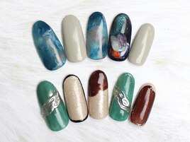 ミラービジューネイル