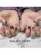 サロン オードリー 名駅店/定額6200円