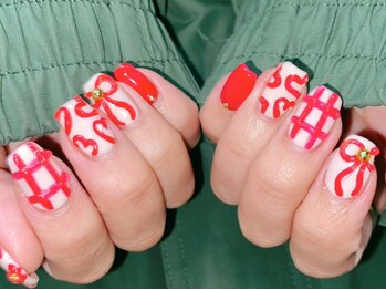 リンダ(Linda)の写真/【持ち込み画像OK】こだわりのデザインも思いのままに!種類豊富なパーツ×高技術で褒められネイルへ♪