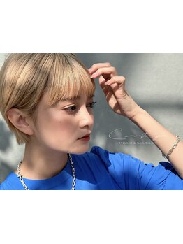 ネイル・アイメニューの同時施術が可能