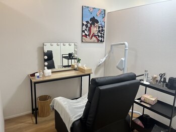 エイチズ(H's)の写真/眉毛スタイリング×フェイシャルで、お顔のトータルケアを実現！贅沢な時間を過ごしてみませんか？