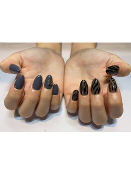 アニマル柄のアシメネイル♪