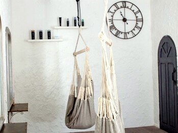 フロッグスター(FROG STAR)/ハンモックでのカウンセリング